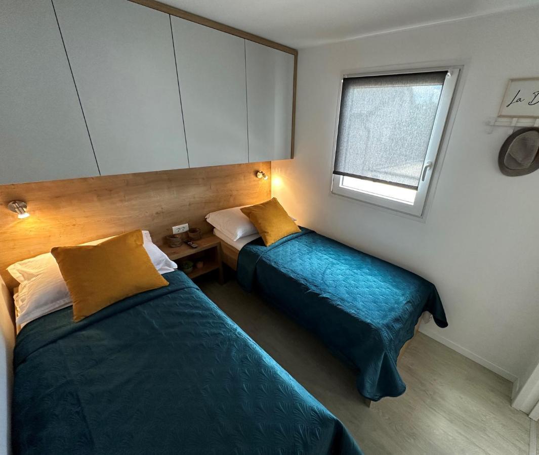 Mobile Home Mare Blu Rovanjska Esterno foto